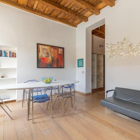 Modern Apartment In Campo De Fiori โรม ภายนอก รูปภาพ