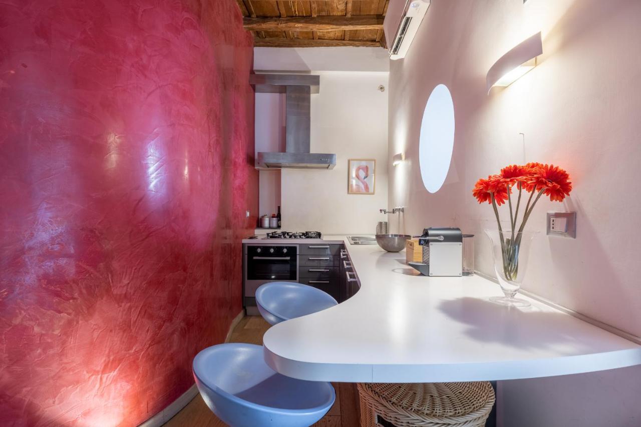 Modern Apartment In Campo De Fiori โรม ภายนอก รูปภาพ