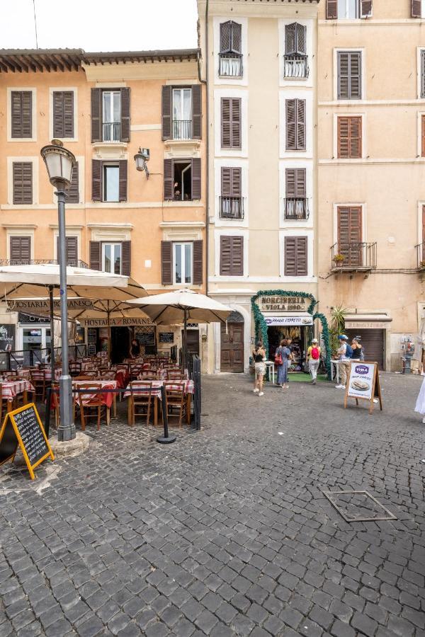 Modern Apartment In Campo De Fiori โรม ภายนอก รูปภาพ